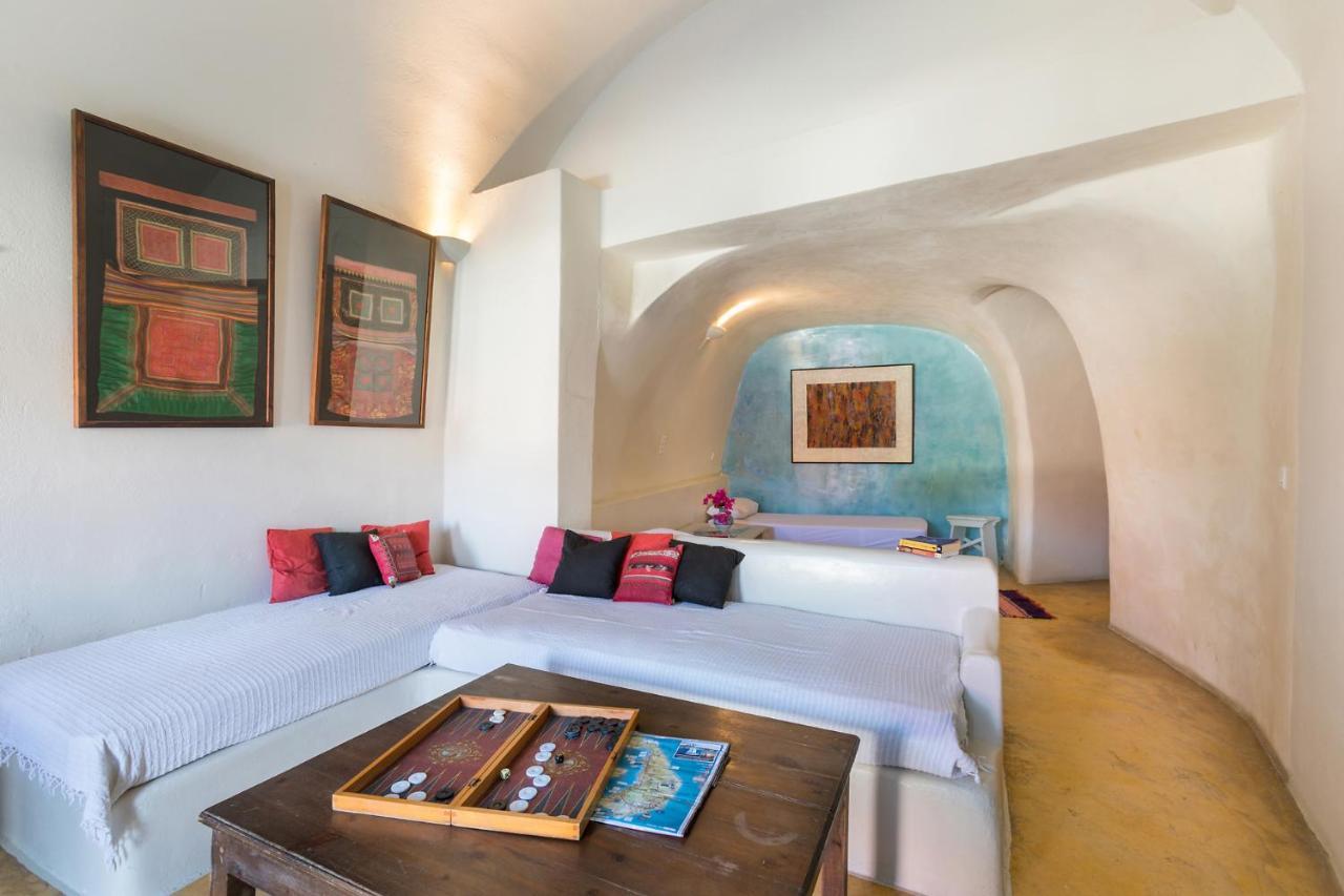 Hostel Caveland Karterados  Zewnętrze zdjęcie