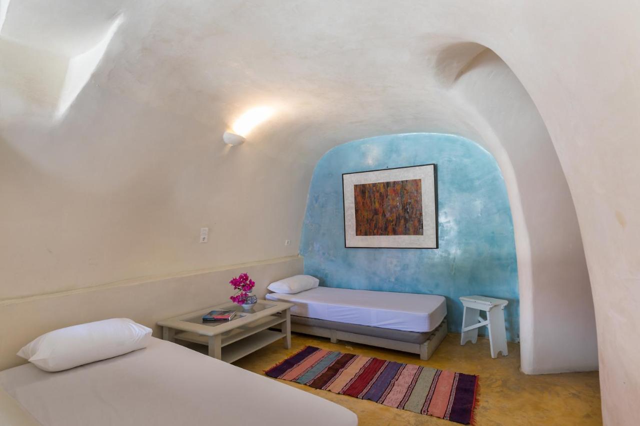 Hostel Caveland Karterados  Zewnętrze zdjęcie