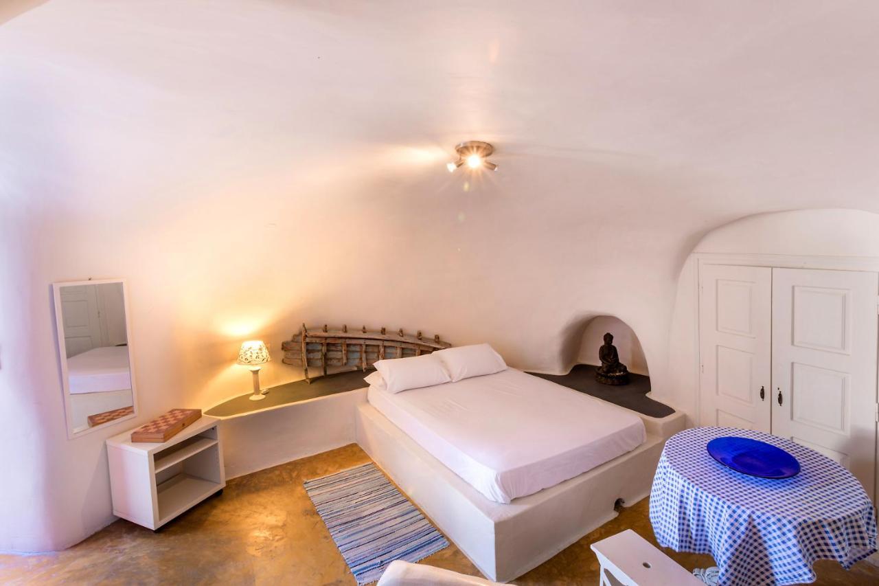 Hostel Caveland Karterados  Zewnętrze zdjęcie