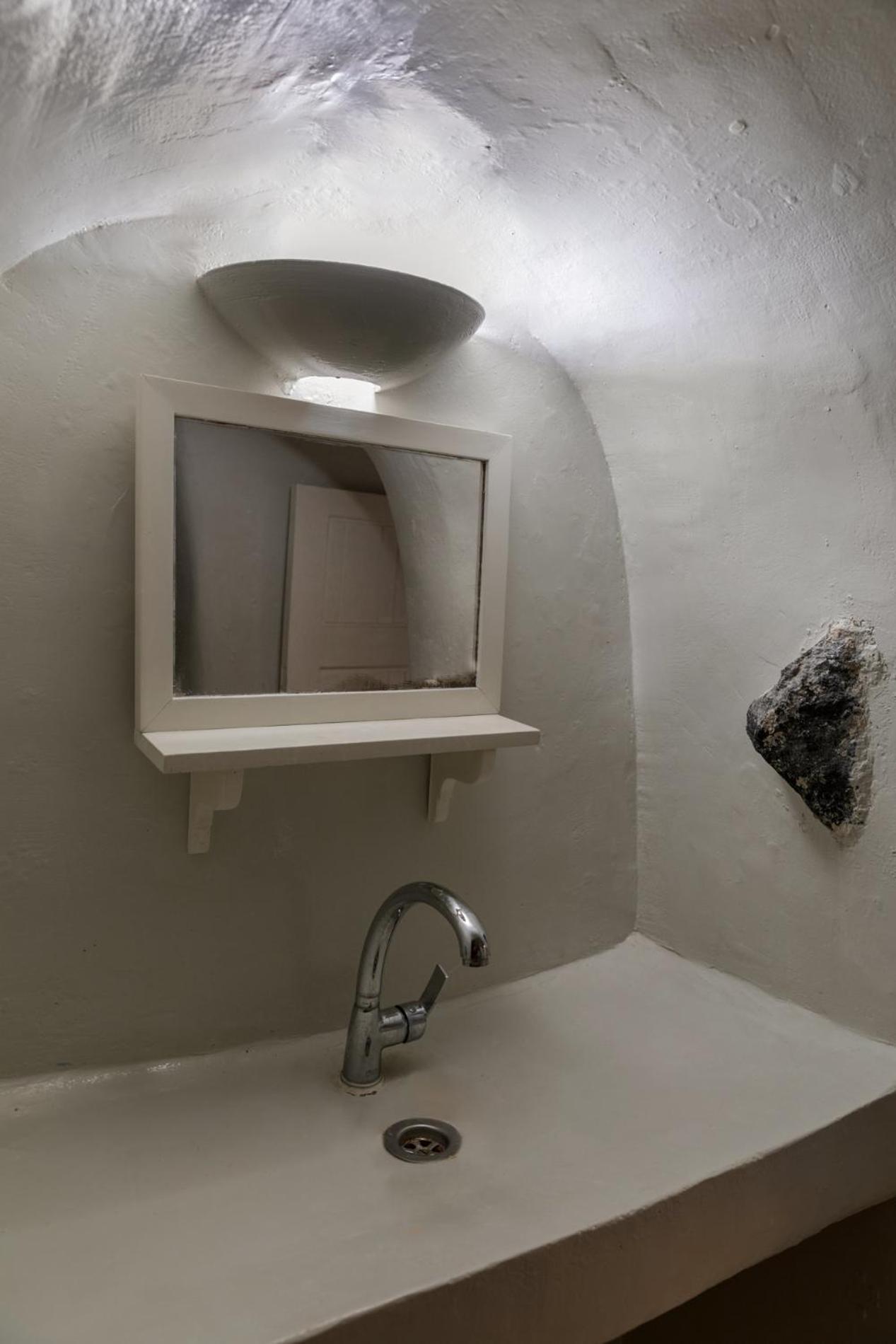 Hostel Caveland Karterados  Zewnętrze zdjęcie